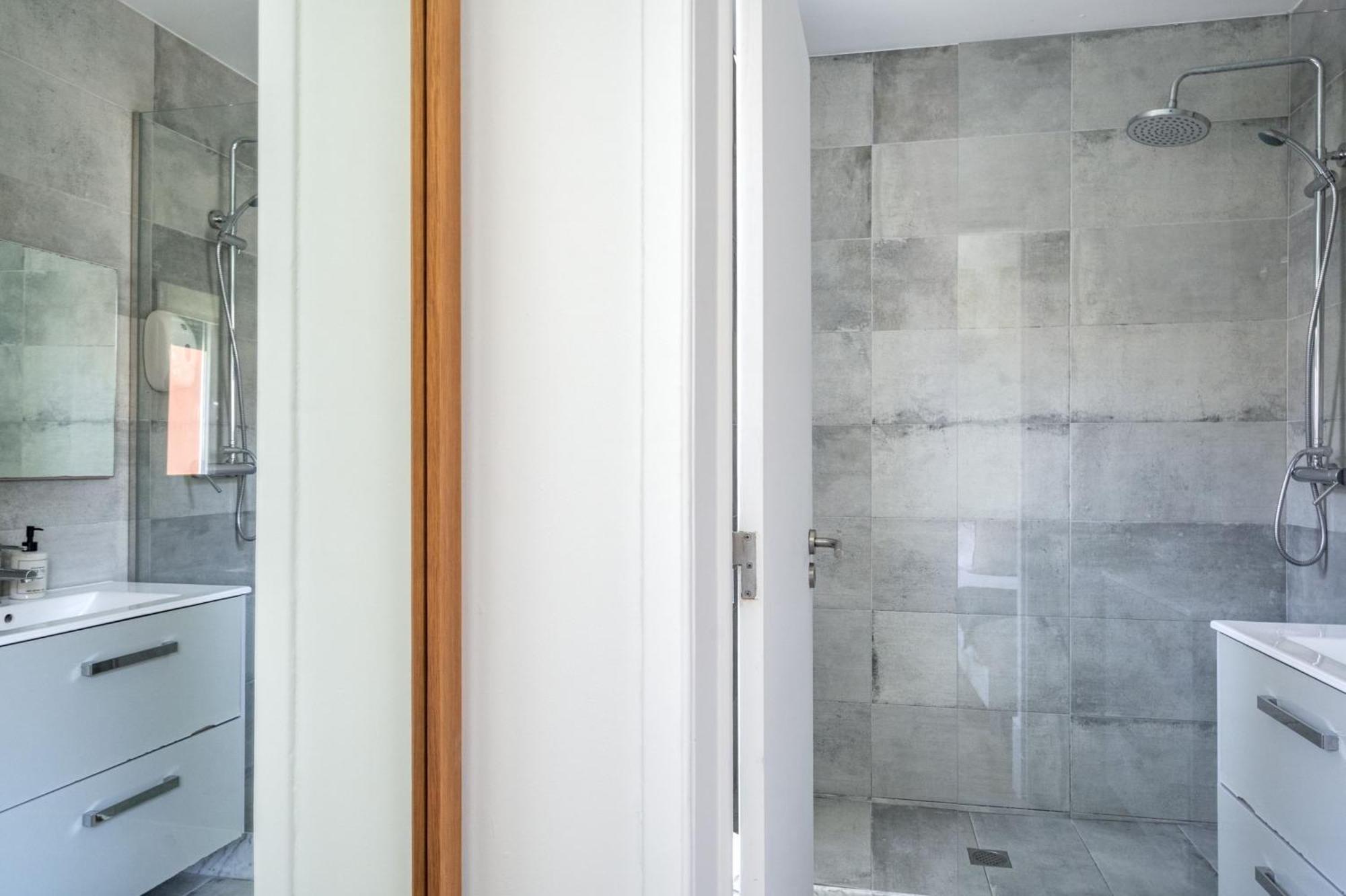 Cozy Avenida Guesthouse Lisboa Extérieur photo