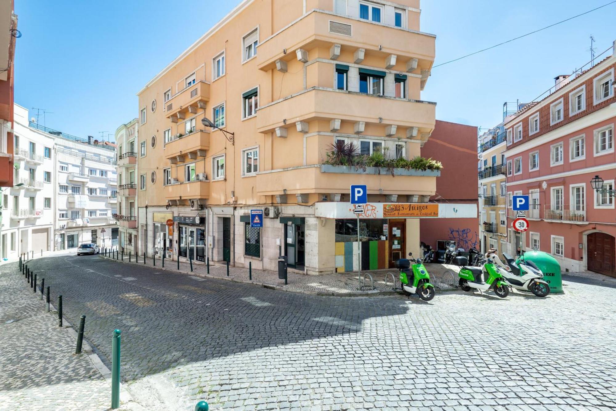 Cozy Avenida Guesthouse Lisboa Extérieur photo